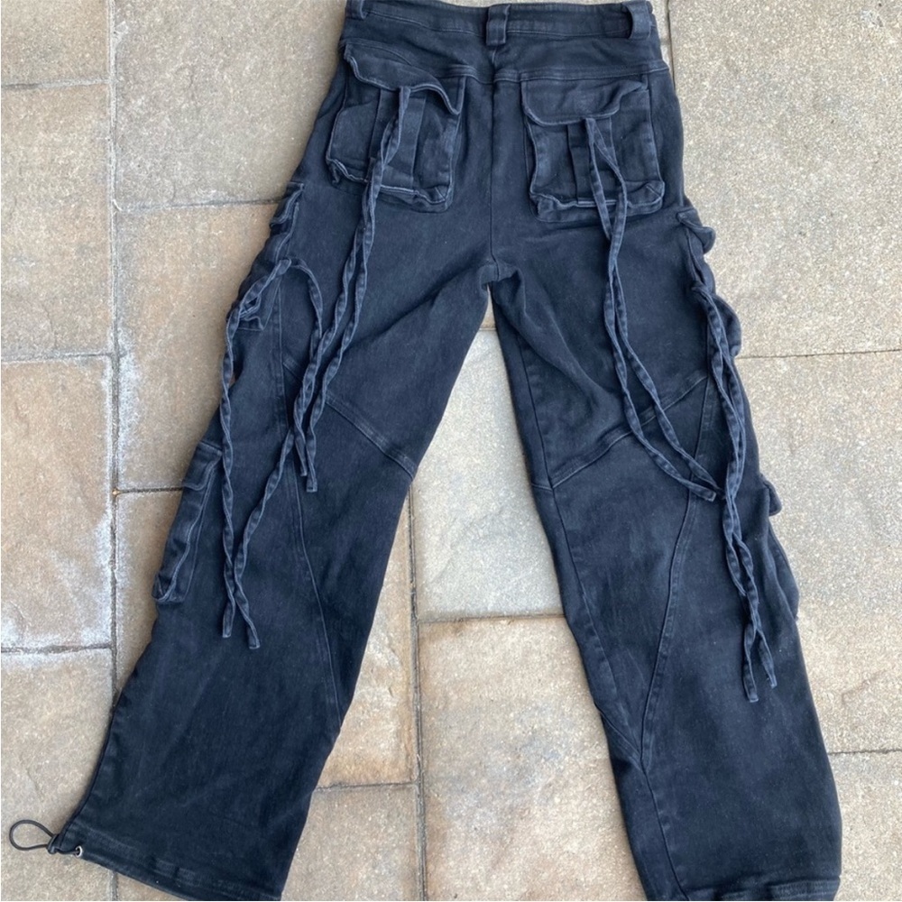- I AM GIA ALTRA MID RISE UTILITY PANT IN CHARCOAL - Picture 5 of 8